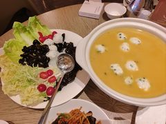 -艳阳天·非遗楚菜(武汉客厅店)
