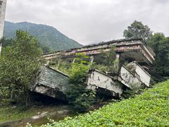-四川汶川特大地震漩口中学遗址