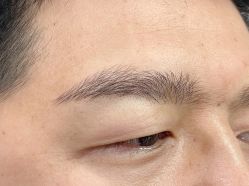 -一个差评成就的纹眉店