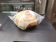 鸡扒芝士贝果-太平洋咖啡(青岛万象城店)