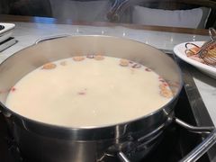 -尚尚仙·酸汤猪手·猪肚鸡火锅(华联万柳购物中心店)