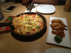 -必胜客(WOW中心城店)