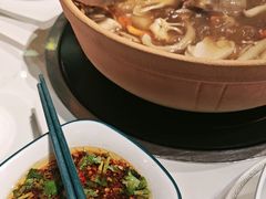 -菌小白火锅(时尚天河店)