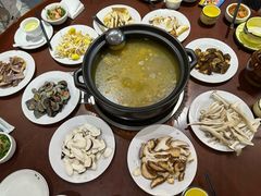 -菌之家·专业纯野生菌火锅·特色炒菌