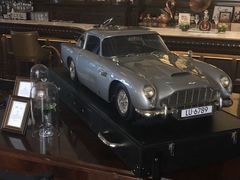 -LONG BAR 廊吧(外滩华尔道夫酒店)