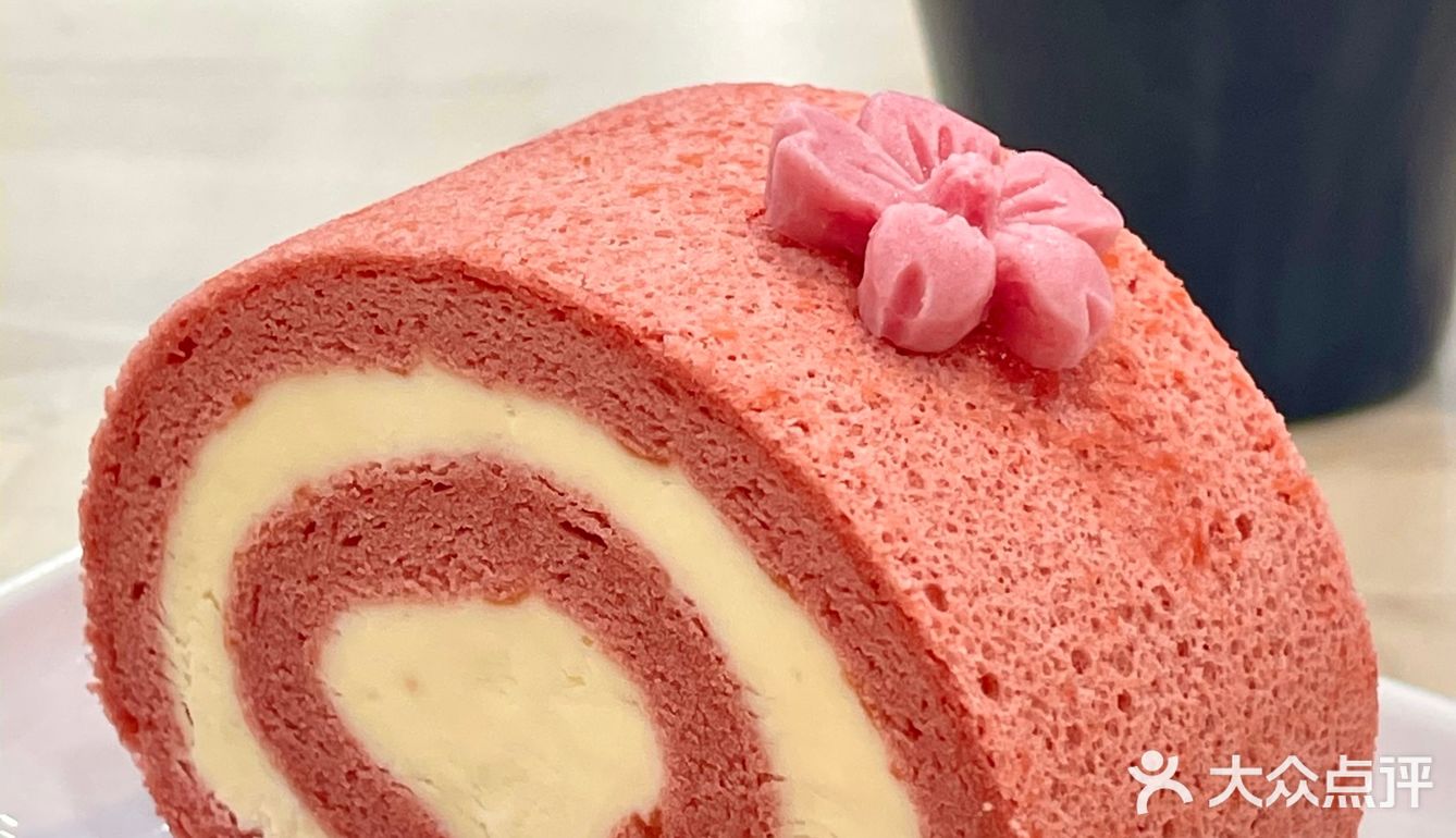 宜家限定樱花瑞士卷