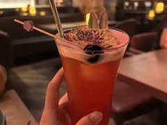 -FOUR PLAY BAR