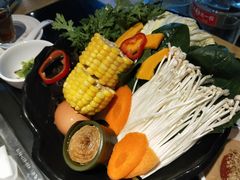 人气鲜蔬拼盘-东道煮牛肉火锅(重庆路店)