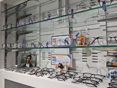 -诺柯视眼镜-蔡司依视路官方工厂店(淞南一店)