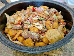 -老钟家烤羊排·敦伊阁清真餐厅胡羊焖饼