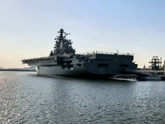 -泰达航母主题公园