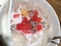 现任椰奶冰粉-太二酸菜鱼(正大广场店)