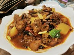 新疆大盘鸡-清真·玛丽亚新疆菜主题餐厅(浙江中路店)
