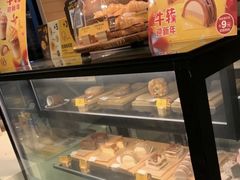 面包甜点陈列柜-麦当劳(南京水西门大街店)