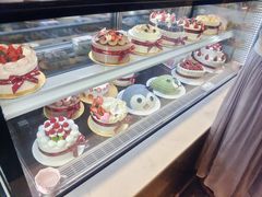 -花花卷卷·鲜食蛋糕(静安久光百货店)