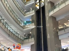 -上海来福士广场