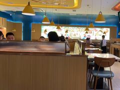 大堂-小鱼小牛·鱼牛干锅·脆鱼火锅(世欧广场店)