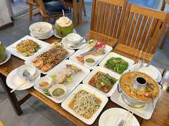 -两兄弟Song Pee Nong(2号店)