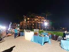 -亚龙湾希尔顿自助餐厅·海鲜·烧烤·沙滩BBQ·现场乐队