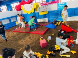 -哆啦爱梦儿童乐园(住邦城市广场店)