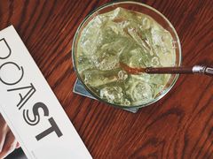 -ROAST coffee & eatery