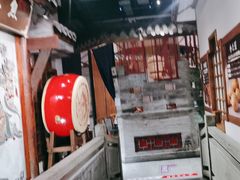 -川流不息·地道川菜·小龙虾(新松江路店)