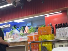 -四囍码头海鲜烧烤自助火锅(外滩南京东路悦荟广场店)