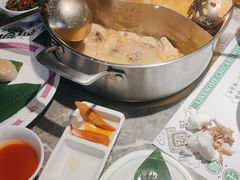-禄婶鸡煲·打边炉