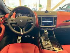 -上海保利玛莎拉蒂和阿尔法罗密欧(华翔路店)