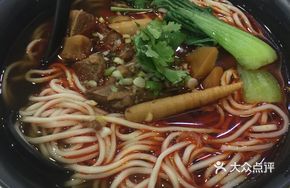 香辣笋烧牛肉面