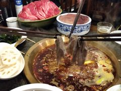 -小天鹅火锅·一线江景洪鼎旗舰店(洪崖洞店)