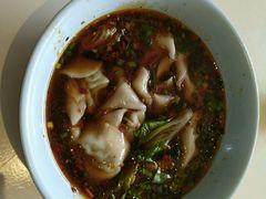 -三亚湾红树林度假酒店美食街