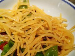 -弄堂咪道-饭香·面香·馄饨香(兴梅店)