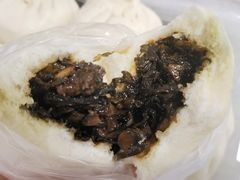 梅干菜小包子-白玉兰食品(中山公园龙之梦店)