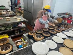 -容里煲仔饭(利丰北路店)