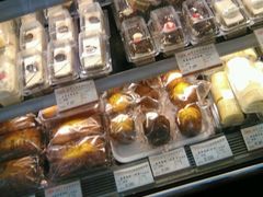 -红宝石·鲜奶小方·海派西点房(丰庄店)