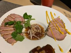 -穹六人间 people 6(岳阳路店)