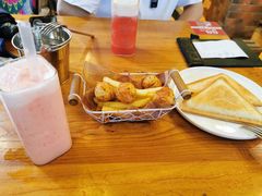 -more than meow吴止猫主题餐厅(承德 中船汇店)