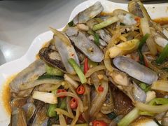 -覃记海鲜美食餐厅