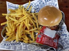 -TRIPS BURGER(大钟寺店)