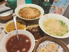 蟹粉汤包-松鹤面馆·古法焖肉面(观前店)