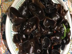 -云海肴·汽锅鸡·云南菜(天山百盛优客店)