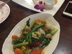 -Dang restaurant (patong phuket)