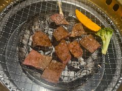 -山川小町·极番烧肉(新地假日广场店)
