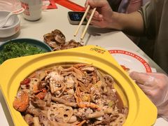 -多嘴肉蟹煲(万达店)