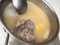 -肥仔文澳门猪骨煲(南京西路店)