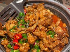 青椒紫苏味-蛙小侠·沸腾砂锅牛蛙(增城东汇城店)