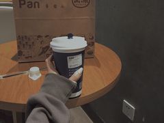 冲绳黑糖拿铁-瑞幸咖啡(新世界中心店)