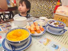 -广信牛奶甜品世家(台东店)