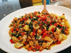 -川流不息·地道川菜·小龙虾(松东路店)